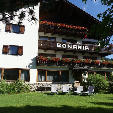 Garni Bonaria Aparthotel Corvara In Badia Eksteriør bilde
