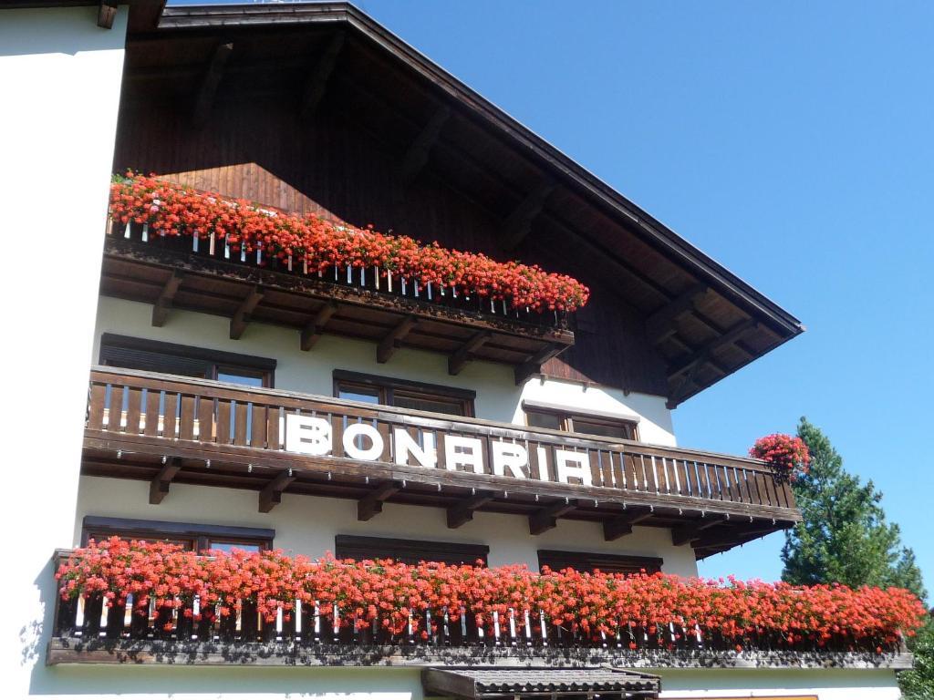 Garni Bonaria Aparthotel Corvara In Badia Eksteriør bilde