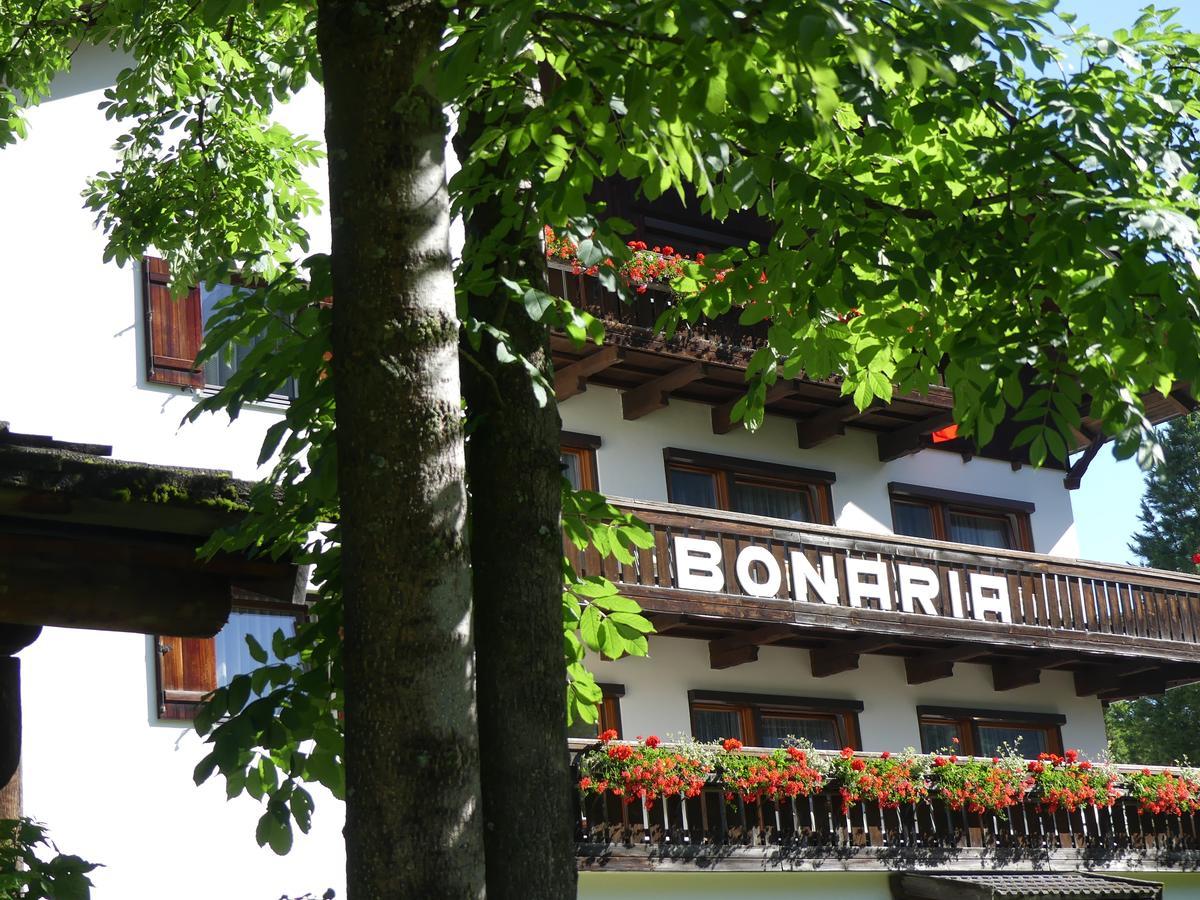 Garni Bonaria Aparthotel Corvara In Badia Eksteriør bilde