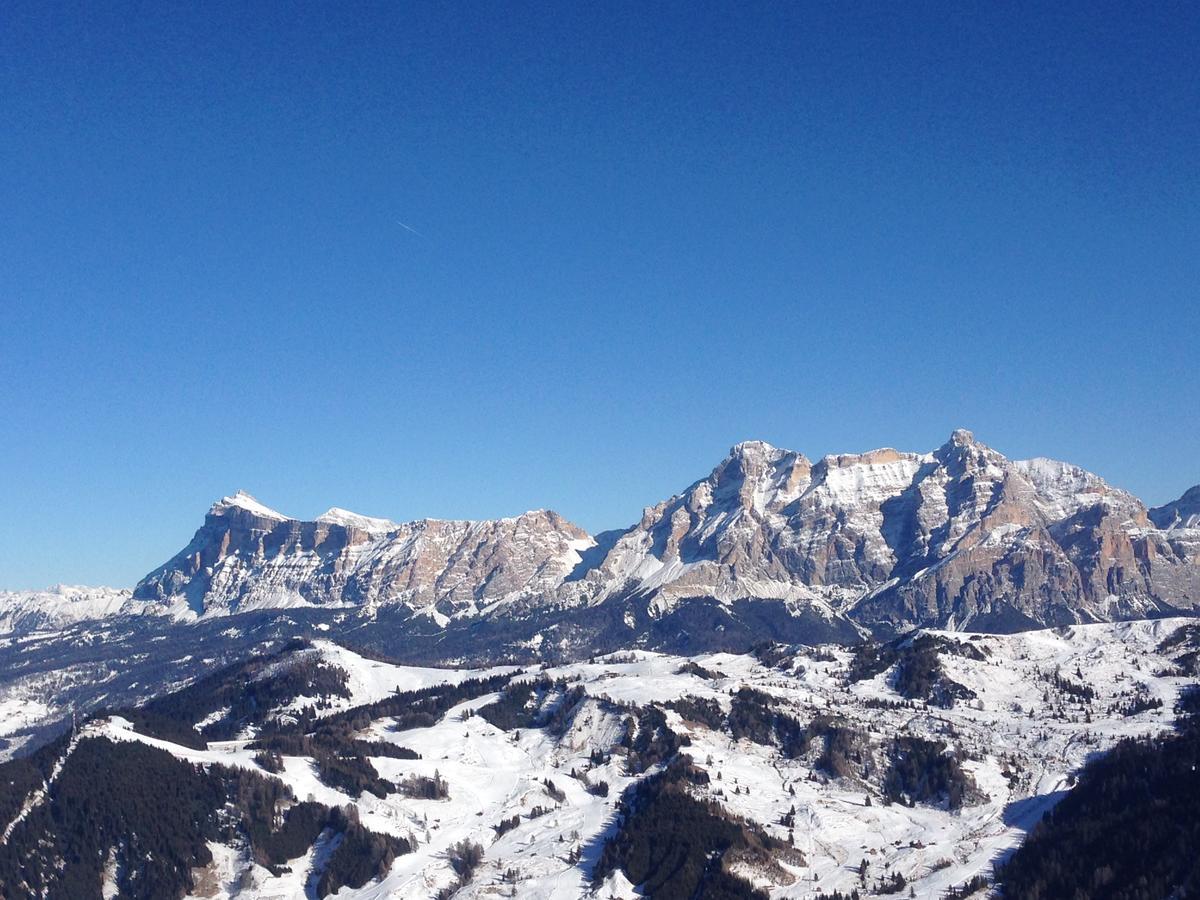 Garni Bonaria Aparthotel Corvara In Badia Eksteriør bilde